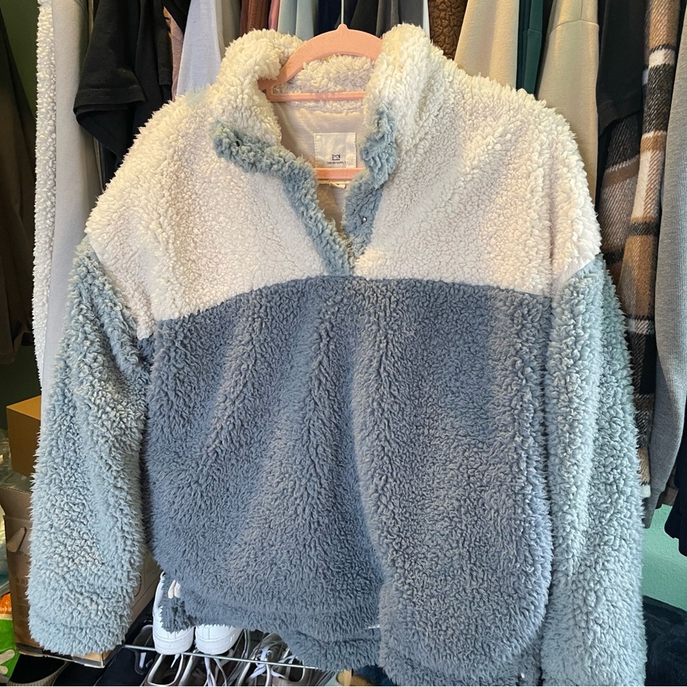 🩵 blue and cream fluffy sweater